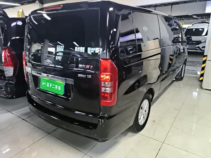 Refine M3 2023 PLUS 1.8L 7/8-Seater Connected photo 4