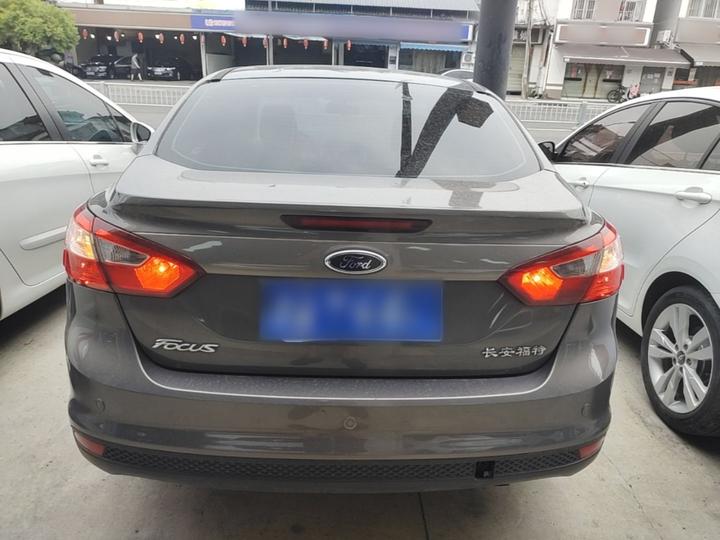Focus 2012 Sedan 1.6L AT photo 3