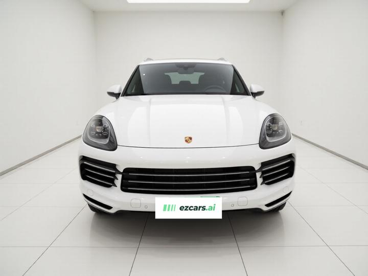 2018 Cayenne 3.0T photo 2