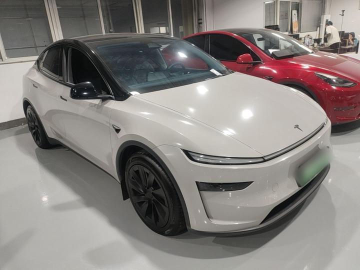 Model Y 2025 Facelift Long Range AWD photo 3
