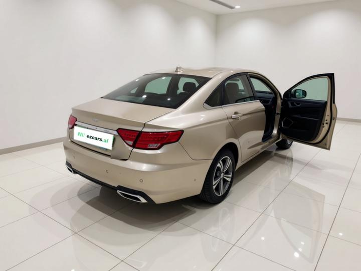 Emgrand GL 2018 1.4T MT Elite Connected photo 6