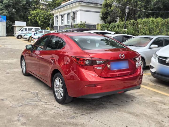 3 Axela 2014 Sedan 1.5L AT Luxury photo 4