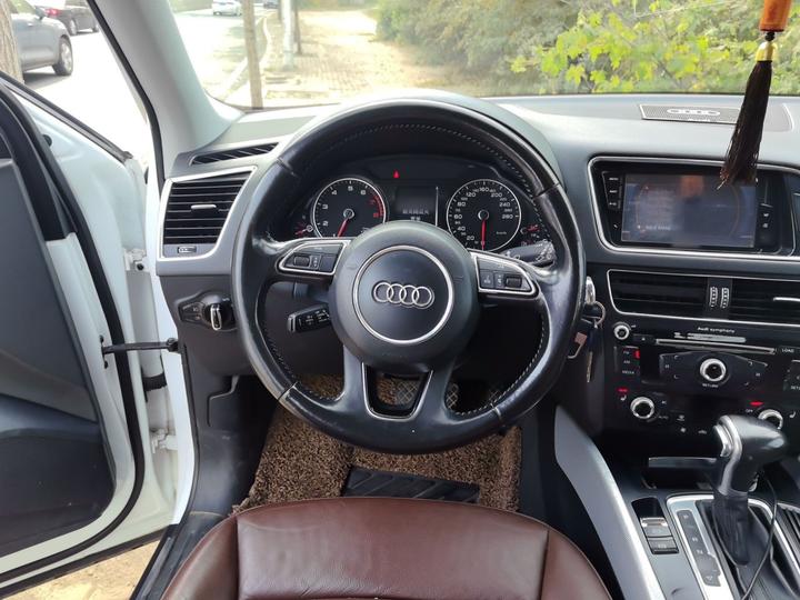 Q5 2013 40 TFSI Tech photo 3