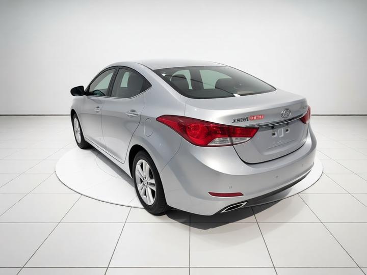 Elantra 2012 1.6L AT Leading photo 4