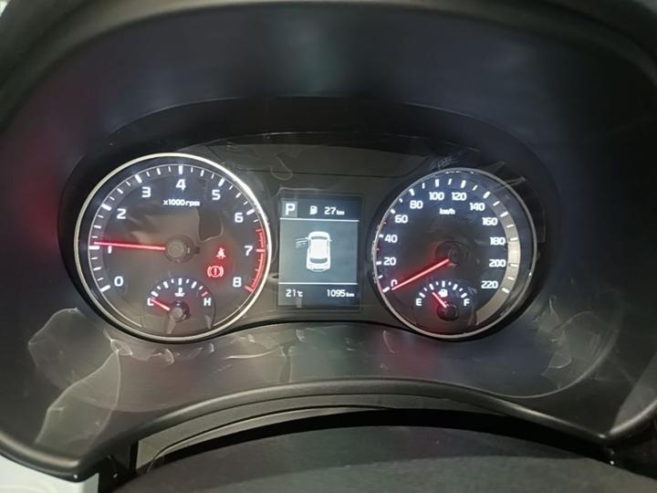 Stonic 2026 1.4L AT photo 7