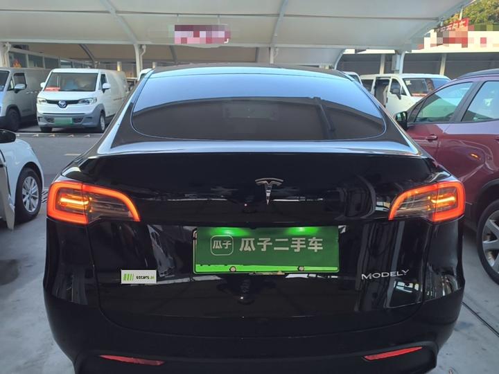 Model Y 2022 RWD photo 5