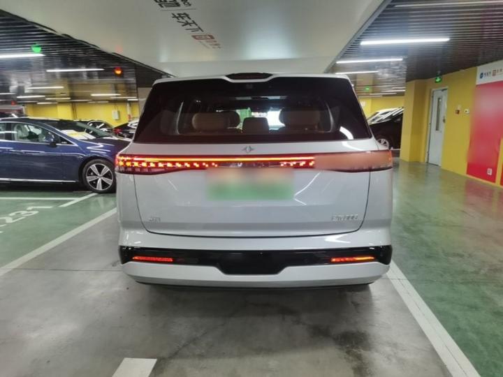 Yipai eπ008 2025 210Ultra EREV 5-Seater photo 5