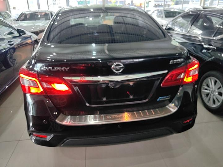 Sylphy 2016 1.6XL CVT Luxury photo 3