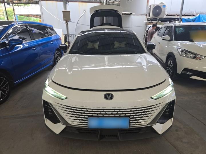UNI-V 2024 1.5T photo 2