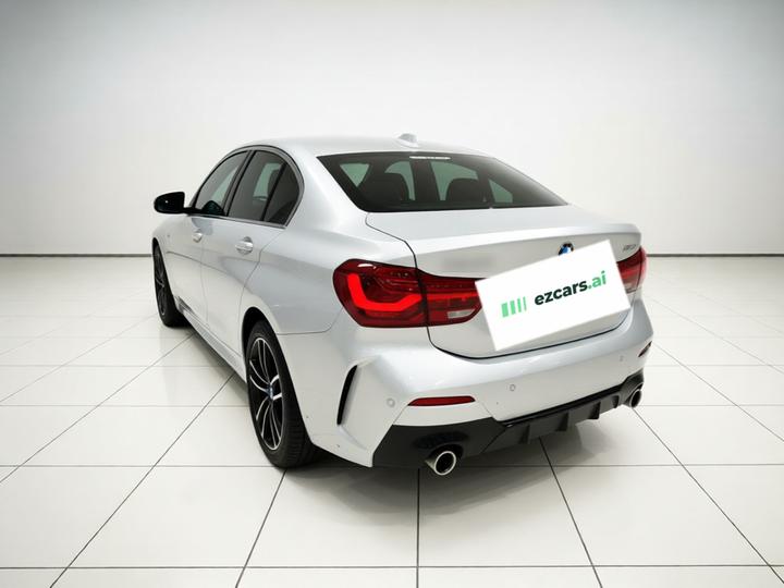 1 Series 2021 120i M Sport photo 4