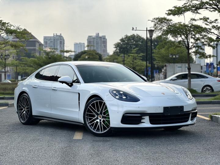 2017 Panamera 3.0T photo 3