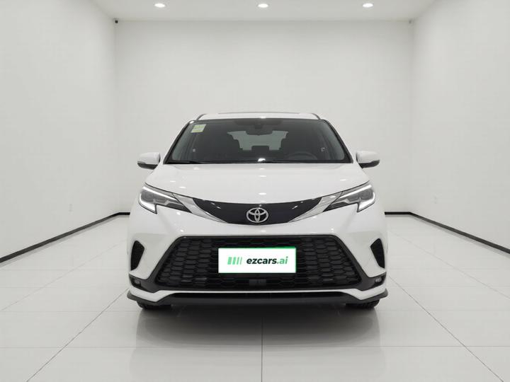 Granvia 2024 2.5L Hybrid Comfort photo 2