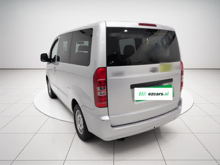 Refine M3 2018 1.6L Comfort photo 4