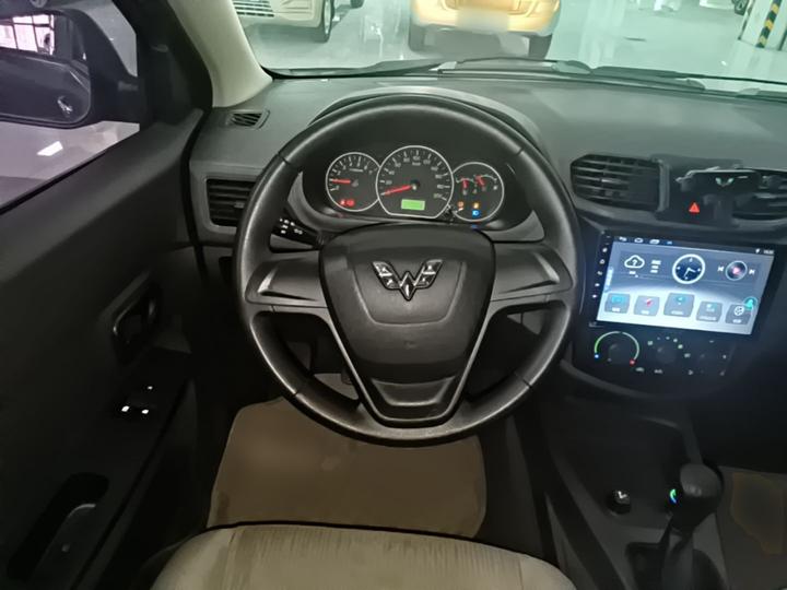 Wuling Hongguang 2015 1.5L S Base China V photo 6