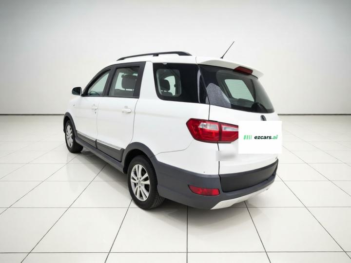 Fengon 370 2016 1.5L MT Comfort 7-Seater photo 4
