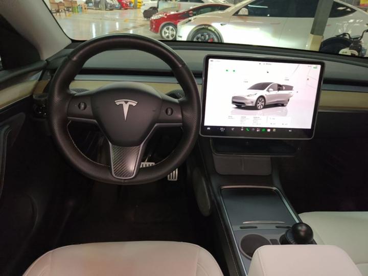 Model Y 2022 RWD photo 5