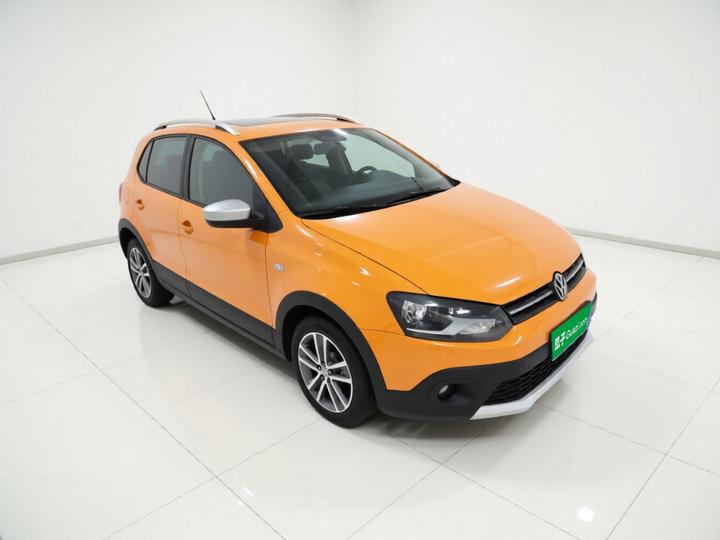 2012 1.6L Cross Polo AT photo 3
