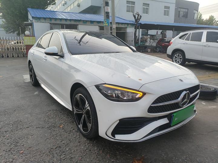 C-Class 2024 Facelift C 260 L 4MATIC Sport photo 3