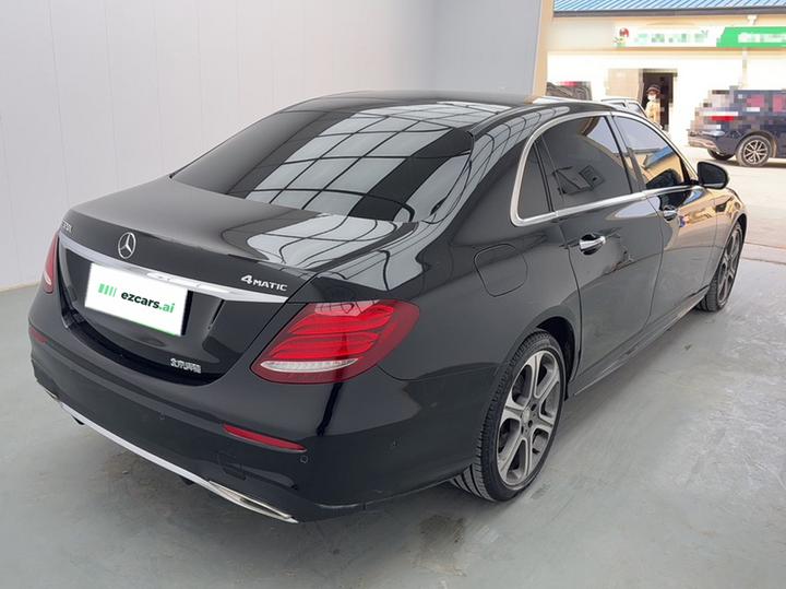 E-Class 2017 E 320 L Sport 4MATIC photo 4