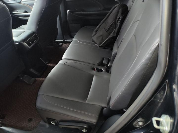Highlander 2017 2.0T AWD Luxury 7-Seater photo 4