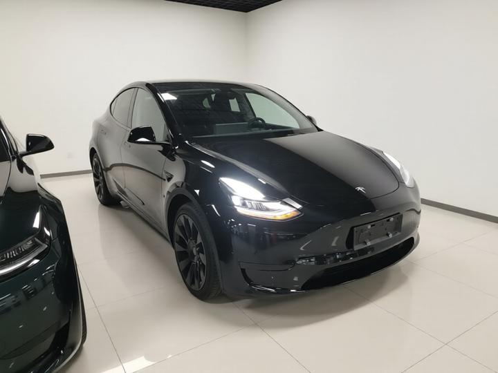 Model Y 2022 Facelift RWD photo 3