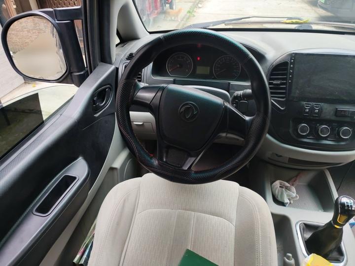 Lingzhi 2017 M3L 1.6L 7-Seater Standard photo 7