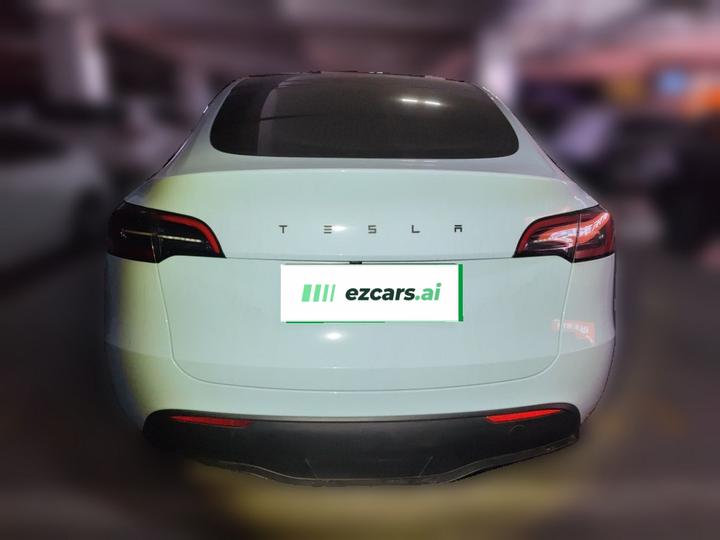 Model Y 2024 RWD photo 5
