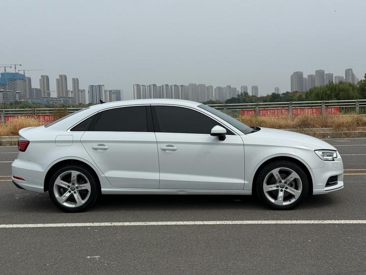 A3 2019 Limousine 35 TFSI Progressive China VI photo 4