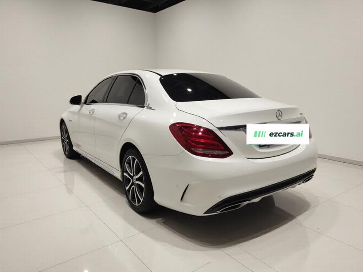 C-Class 2017 Facelift C 180 L Dynamic Sport photo 4