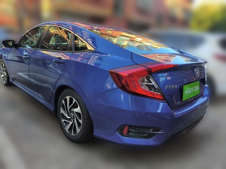 Civic 2016 220TURBO MT Luxury photo 4