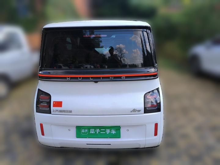 Wuling Air ev 2023 4-Seater - Advanced photo 5
