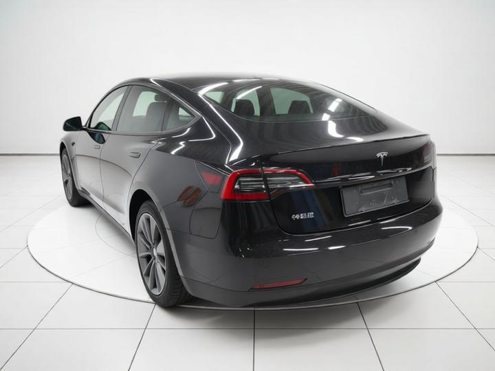 Model 3 2022 RWD photo 4