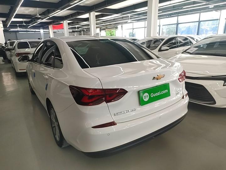 Cruze 2020 320 AT photo 4