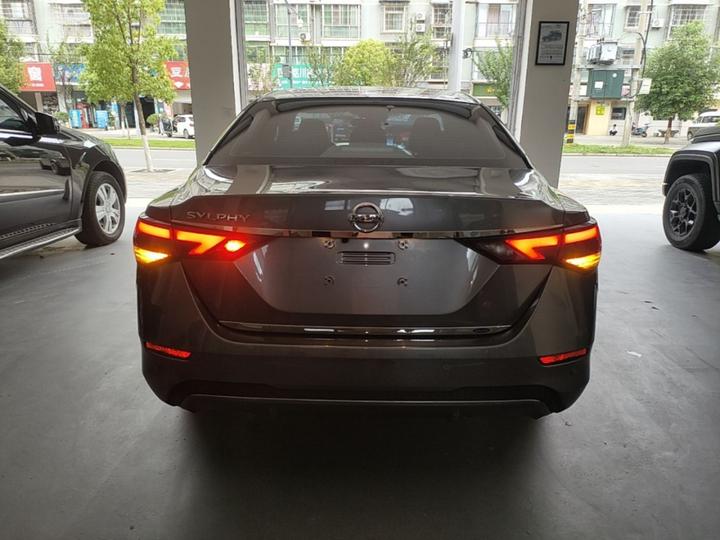 Sylphy 2022 1.6L XL CVT Enjoy photo 3