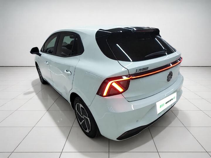 MG4 EV 2026 Facelift 437 photo 4