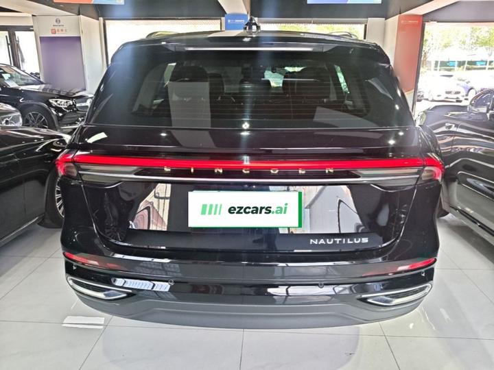 Nautilus 2023 2.0T AWD photo 3
