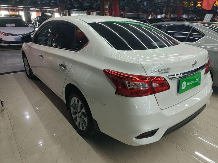 Sylphy 2022 Classic 1.6XE CVT Comfort photo 4