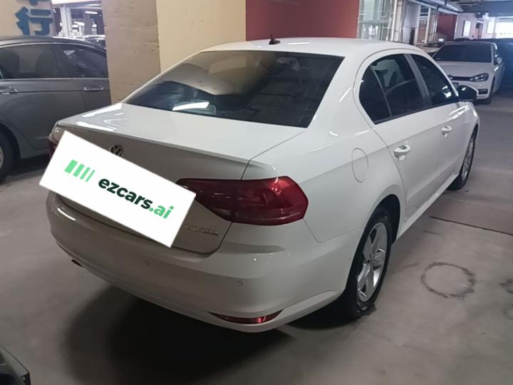 Lavida 2017 1.6L AT photo 4