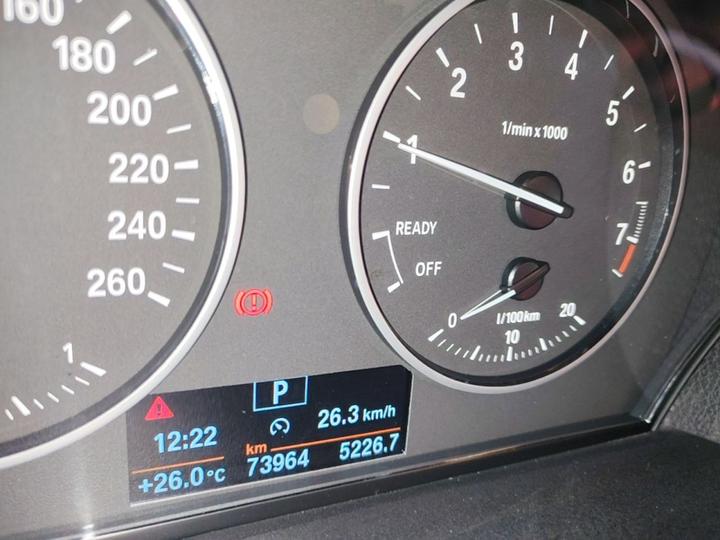 2 Series Imported 2015 218i photo 7