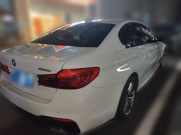 5 Series Imported 2020 525i M Sport Package photo 6