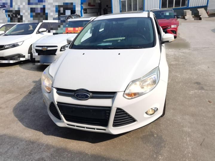 Focus 2012 Sedan 1.6L AT photo 2