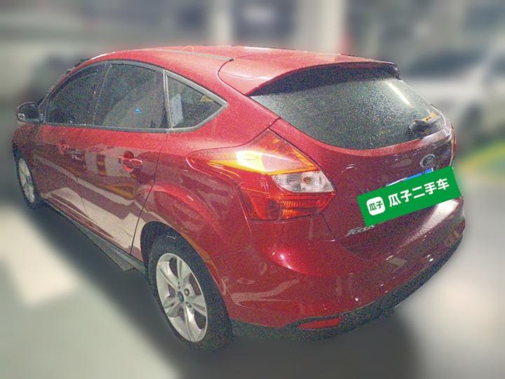 Focus 2012 Hatchback 1.6L MT photo 4