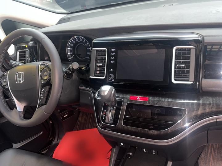 Elysion 2019 2.0L Hybrid Luxury photo 5