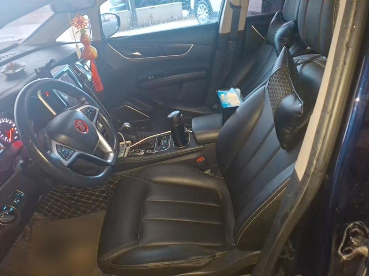 Song MAX 2017 1.5T AT Connected Luxury 7-Seater photo 7