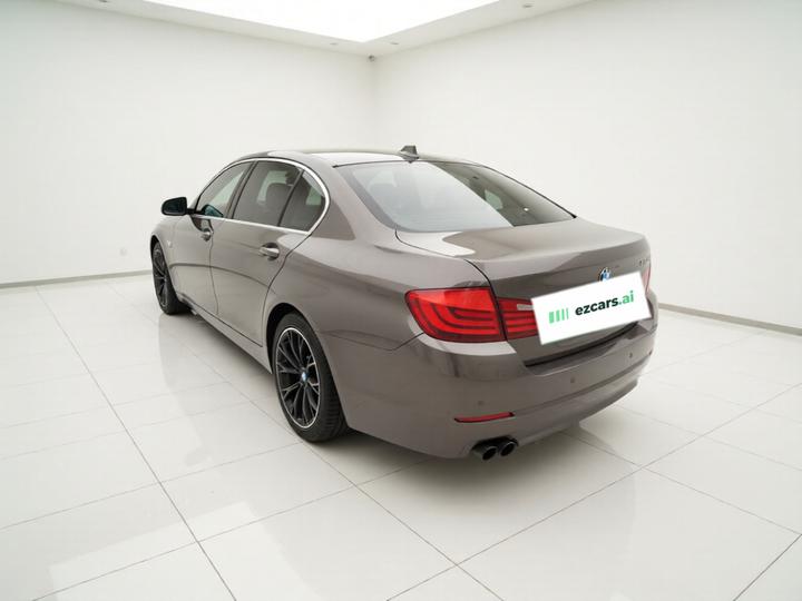 5 Series 2012 530Li Leading photo 4