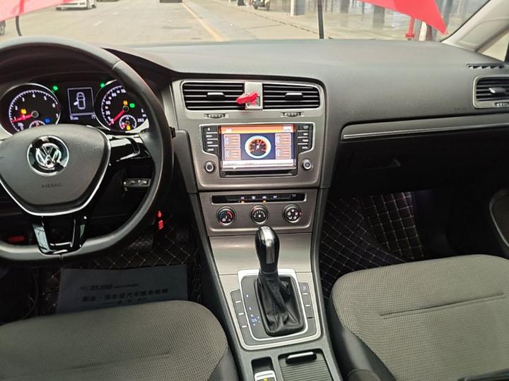 Golf 2015 1.4TSI AT Comfort photo 8