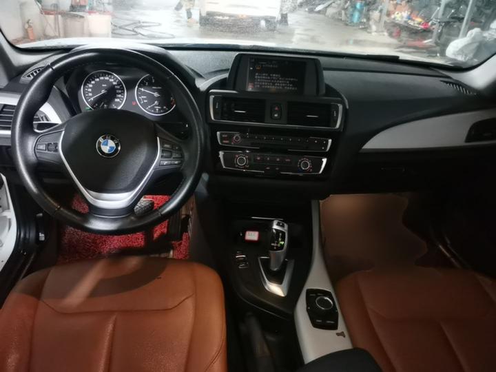 1 Series Imported 2016 118i Leading photo 5