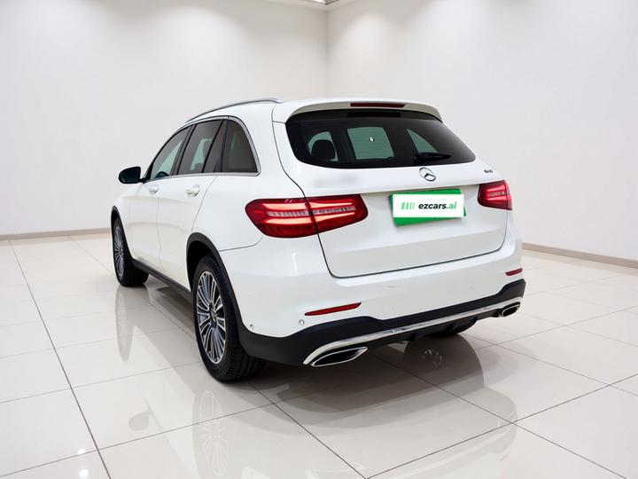GLC 2017 GLC 260 4MATIC Dynamic photo 4