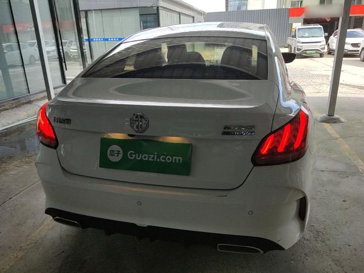 MG5 2021 180DVVT CVT Luxury photo 3