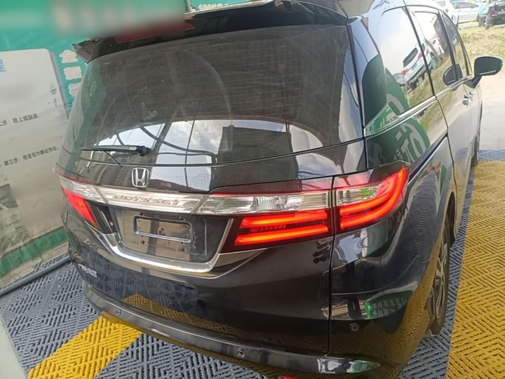 Odyssey 2015 2.4L Luxury photo 5